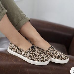 TOMS leopard print slide sneakers